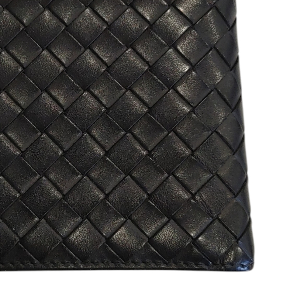 Bottega Veneta Black Leather Intrecciato Bi-Fold Wallet - Picture 16 of 16